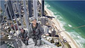 攀爬到SkyPoint 制高點，黃金海岸美景盡收眼底。(圖／昆士蘭州旅遊暨活動推廣局提供）