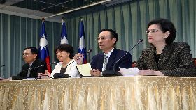 營救台人 駐外人員奔管制區要飛機返航