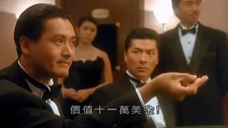 高進必備！智慧型隱眼　眨眼即可拍照