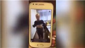 胸罩,露奶,麻辣教師,高中老師,女教師▲圖／翻攝自YouTube