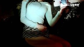 短裙妹路倒g1200