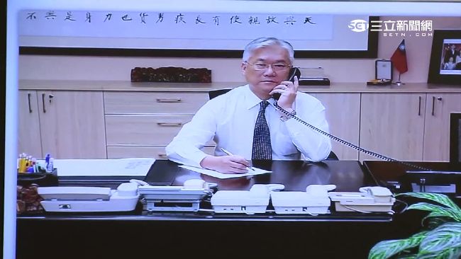 兩岸熱線挨批　綠委：那是叫披薩的啦