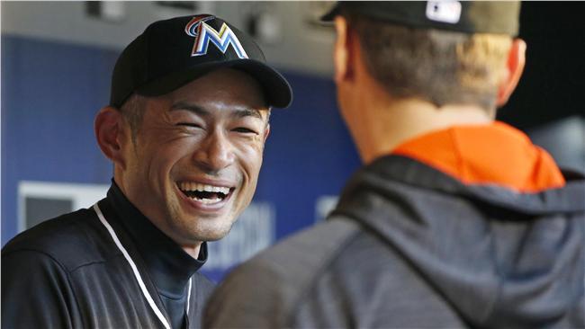 鈴木一朗安打超越邦茲　馬林魚1分險勝