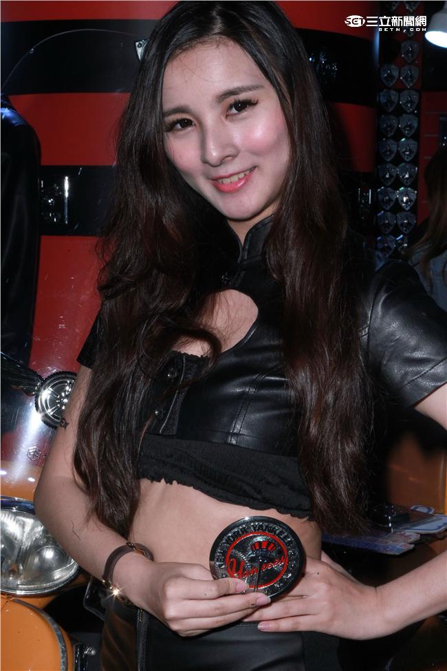 正妹草草。（記者邱榮吉/攝影）