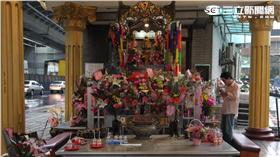 比基尼女郎在四面佛前跳艷舞（翻攝畫面）