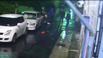 囂張惡煞持槍砸車　車主敢怒不敢言