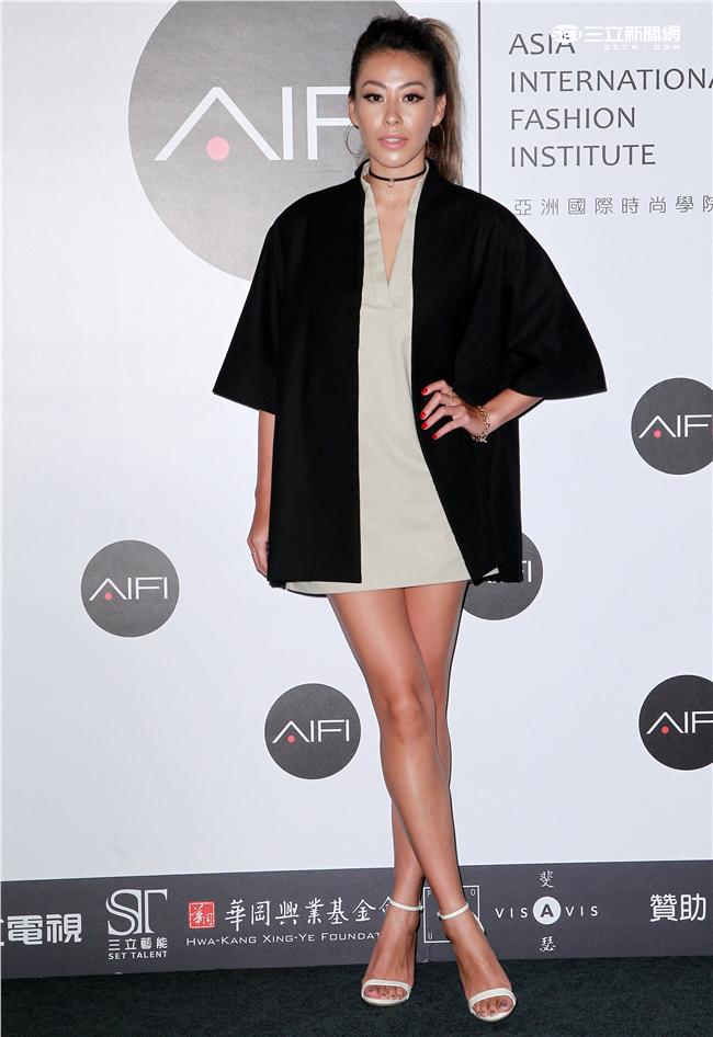 蔡詩芸出席亞洲國際時尚學院。（記者邱榮吉/攝影）