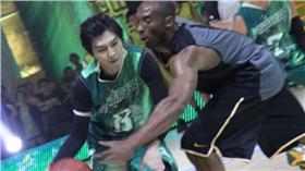 炎亞綸、KOBE-翻攝自炎亞綸臉書