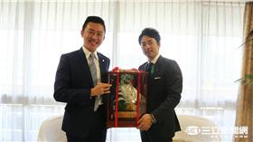 新竹市長林智堅拜會日本眾議員小泉進次郎。（圖／新竹市政府提供）