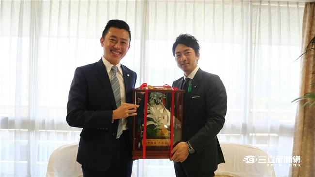 重量級會面　林智堅晤日本前首相之子