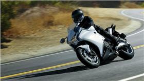 本田重基VFR1200車系（圖／翻攝自日本HONDA官網）