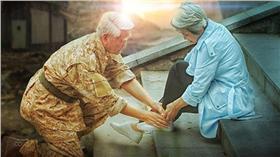 太陽的後裔,爺奶,婚紗照,廣州
圖／翻攝自廣州日報