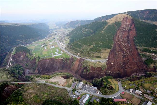 日本強震（圖／美聯社）