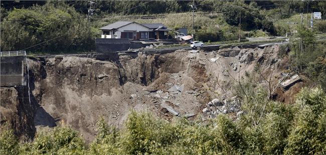 日本強震（圖／達志影像）
