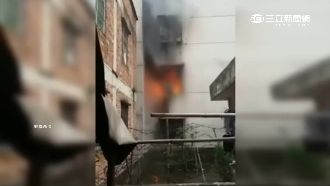 顧拍攝不救人？目擊者拍火噬屋主挨轟