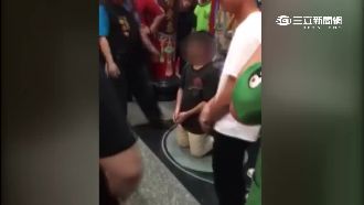 陣頭結仇爆粗口　和解後到關公前下跪