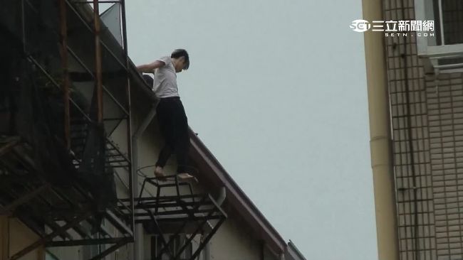 警攻堅詐騙集團　嫌犯想學蜘蛛人逃脫