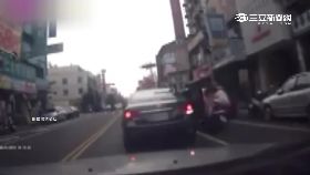 開車門又撞0600.