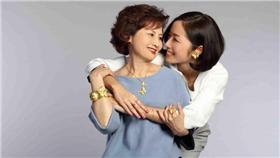 周大福,母親節,媽咪,黃金康乃馨▲圖／業配