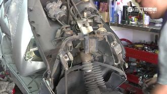 機車撞擊竟解體？老闆解密超脆弱零件