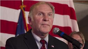 美國聯邦眾議員夏波（Steve Chabot）
翻攝自wcpo.com
http://www.wcpo.com/news/local-news/hamilton-county/cincinnati/hamilton-county-voters-elect-rep-steve-chabot-to-ohios-first-congressional-district