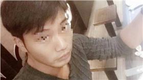 邱家銘,恐怖情人（圖／翻攝自邱家銘臉書）
https://www.facebook.com/photo.php?fbid=669627069724290&set=pb.100000310101143.-2207520000.1461221821.&type=3&theater