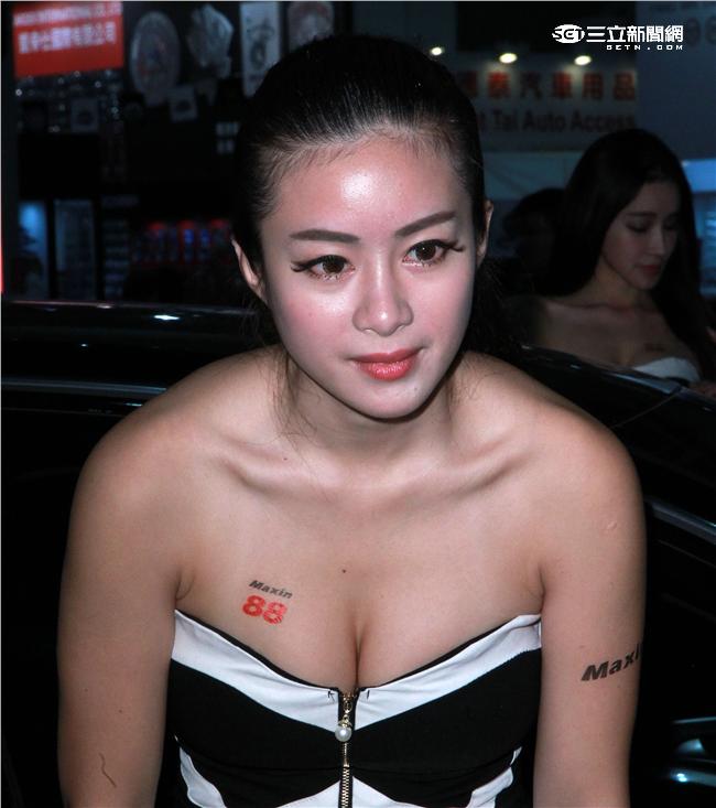 正妹小青。（記者邱榮吉/攝影）