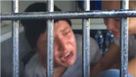 女學生抗議（圖／翻攝自Youtube）