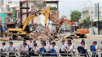 張藥房原地重建　最快明年6月完成