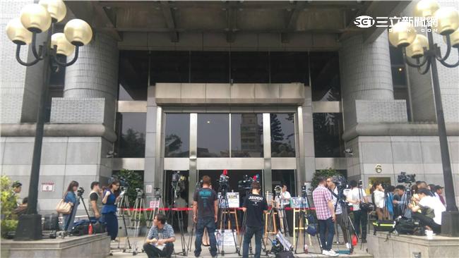 軍人盜賣軍用品　認罪獲輕判2年6月