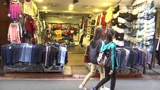 客試衣隨身物擺一旁　賊伸手「秒偷」