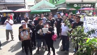 翁邀少年喝酒遭拒　還被塑膠椅K到死