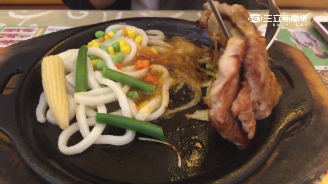 去牛排店只點鐵板麵？嬤疼孫暖哭網