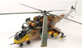 靠這台攻擊直升機　台灣軍事模型達人奪世界冠軍_樊成彬臉書