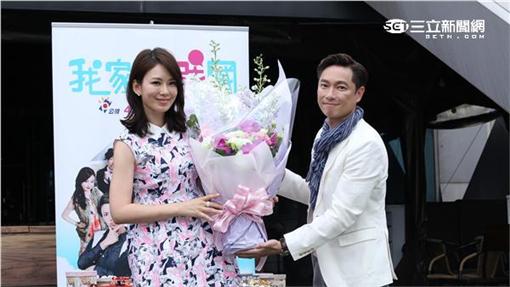 謝祖武.Melody出席戲劇我家是戰國宣傳活動,兩人相互送禮預祝謝祖武生日與Melody母親節快樂!