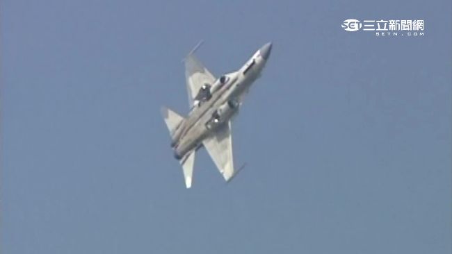 小英軍令狀！藍鵲機、登陸艦設計曝光