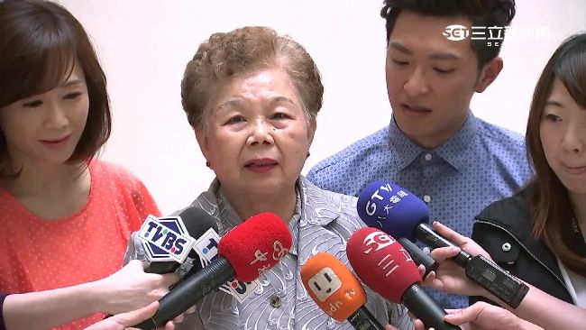 媽寶愛哽咽？　母：從沒看過柯P哭！
