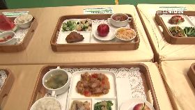 柯午餐上菜1800