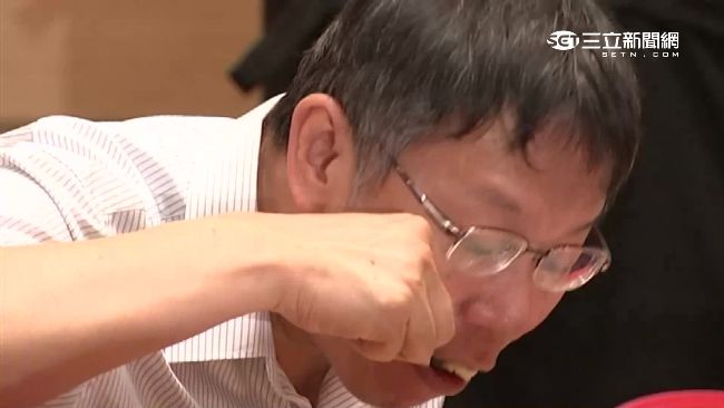 營養午餐便宜又好吃　柯文哲打包帶走