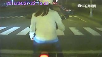 剎車踏板被飲料杯卡住　男撞死女騎士