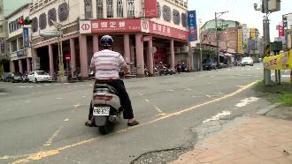 安全帽上一枚指紋　近20年搶案偵破