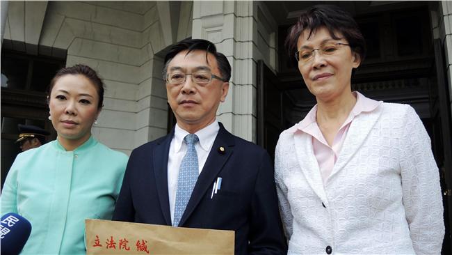 中研院爆違法採購　藍委赴監院檢舉