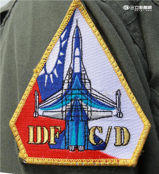 空軍第28作戰隊IDF經國號戰機進駐澎湖實施「天駒任務」，擔任海峽中線警戒任務。（記者邱榮吉/澎湖攝影）