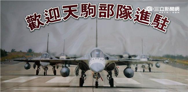 空軍第28作戰隊IDF經國號戰機進駐澎湖實施「天駒任務」，擔任海峽中線警戒任務。（記者邱榮吉/澎湖攝影）