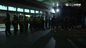 惡駕駛肇逃致死　家屬包圍地檢署堵人