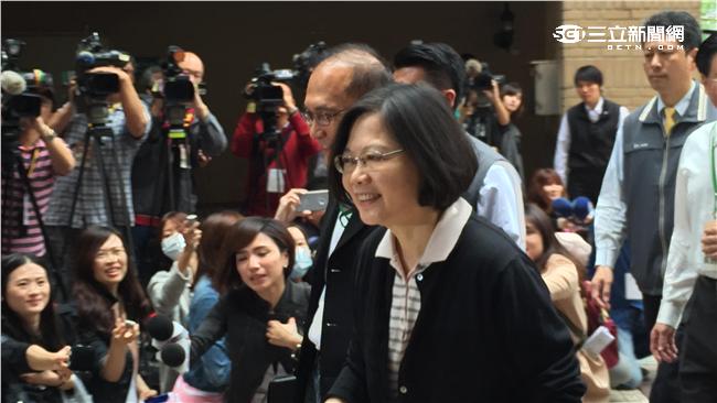 共識營不嚴肅！蔡英文：放輕鬆交朋友
