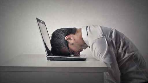 榮登最血汗城市　香港每周工時爆表