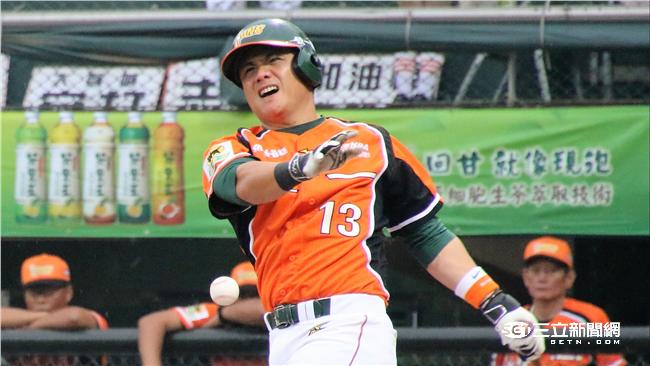 統一獅陳鏞基休兵一場　自打球無大礙