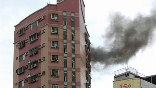 台南海安路住宅傳火警　窗口竄出火舌
