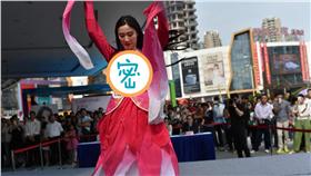 安徽,胸模,海選,走光（圖／翻攝自騰訊網）
http://xw.qq.com/ssh/20160502009151/SSH2016050200915105